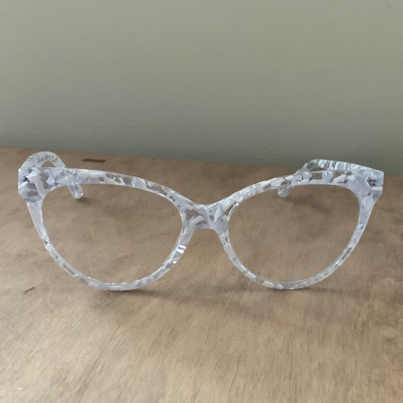 Accessories - Cay eyeglass frames